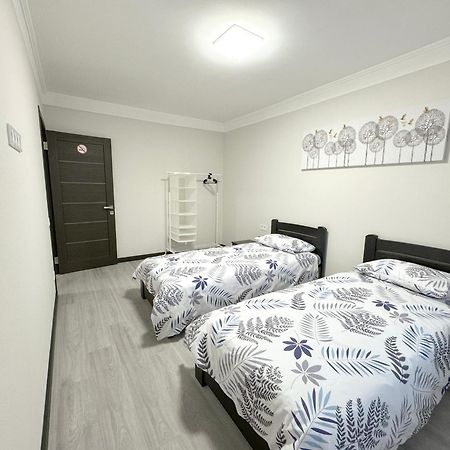 קייב Artal Apartment On Obolonskyi Avenue 16 מראה חיצוני תמונה